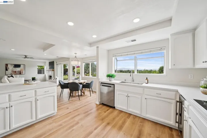 5075 Monaco Dr, Pleasanton, California 94566