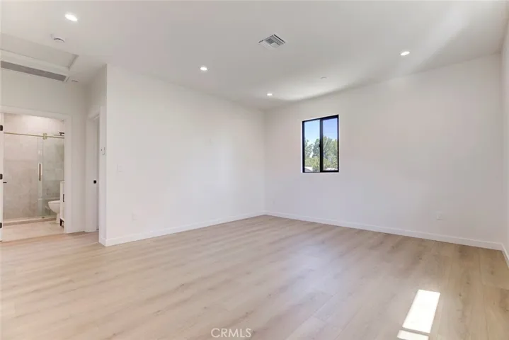 13502 Bessemer Street, Van Nuys, California 91401