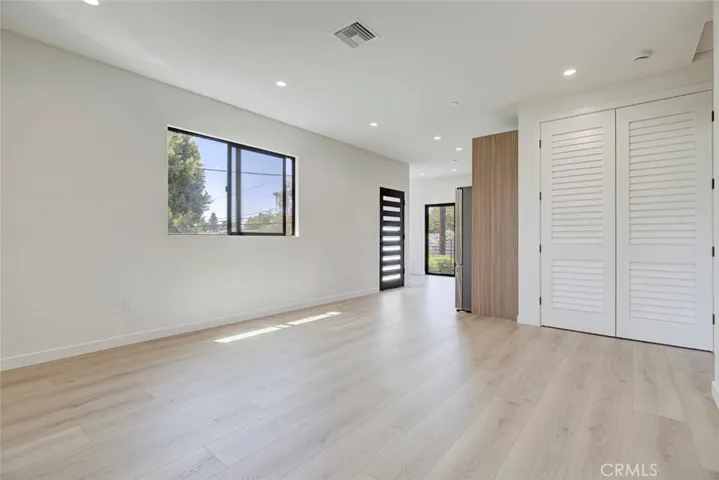 13502 Bessemer Street, Van Nuys, California 91401