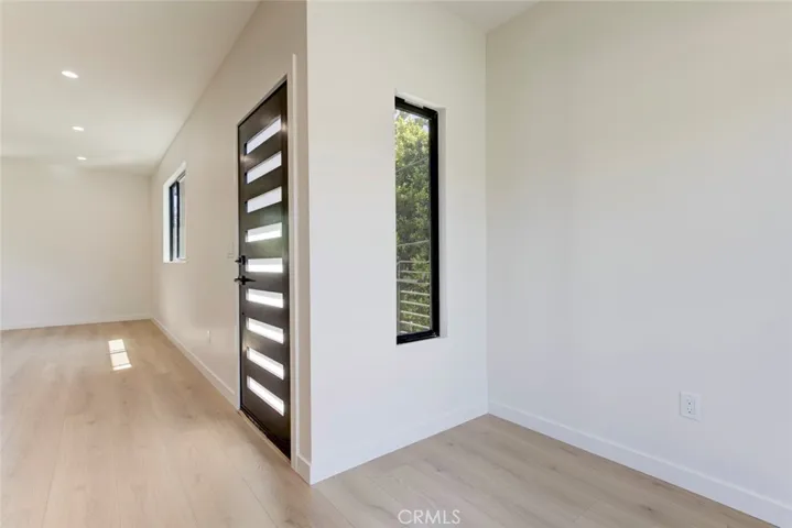 13502 Bessemer Street, Van Nuys, California 91401
