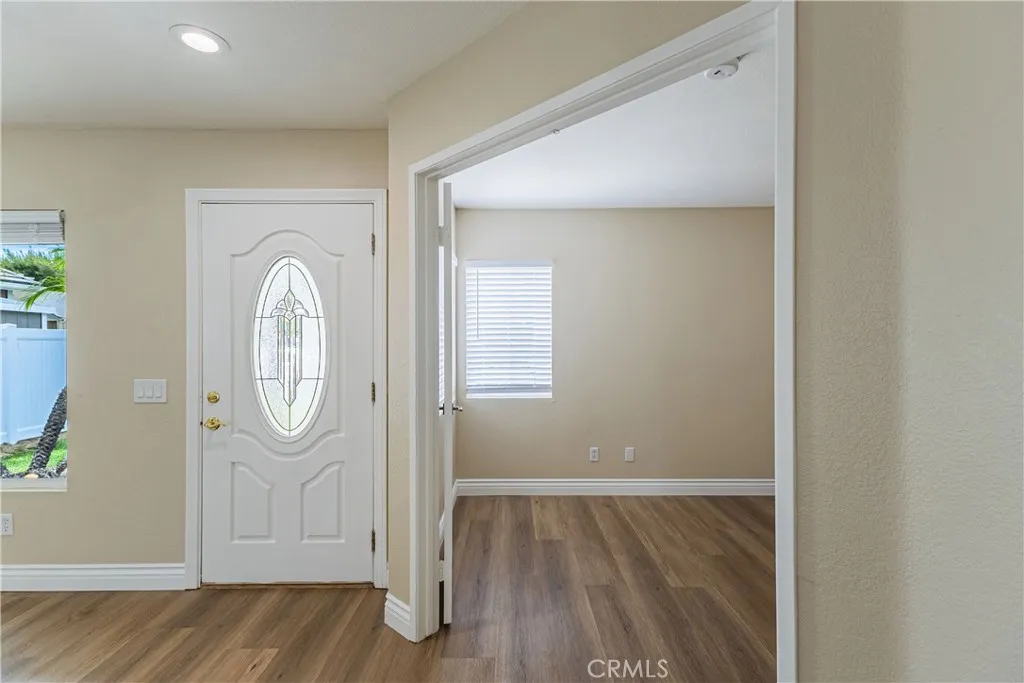 13302 Knollwood Drive, Corona, California 92883 — photo 5