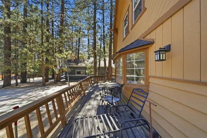 Adorable deck to relax on and enjoy nature
