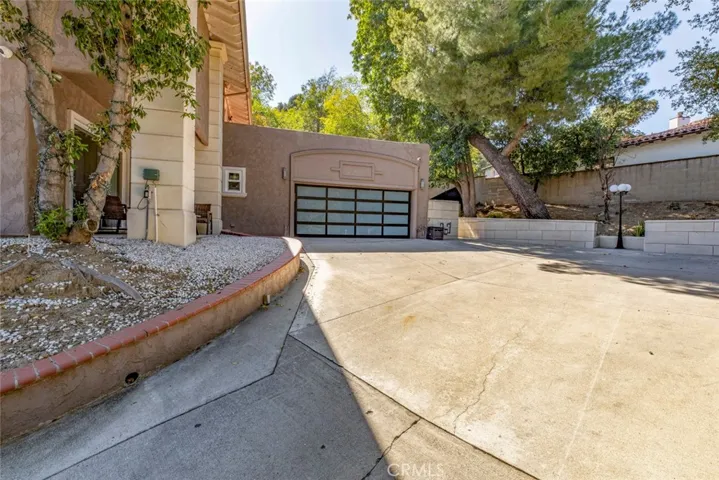 1523 Colina Drive, Glendale, California 91208