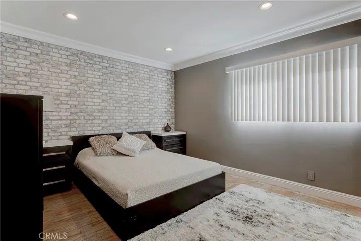 1523 Colina Drive, Glendale, California 91208