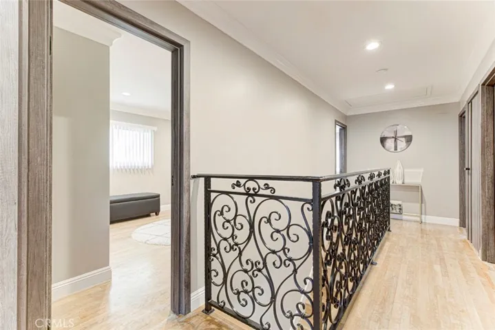 1523 Colina Drive, Glendale, California 91208