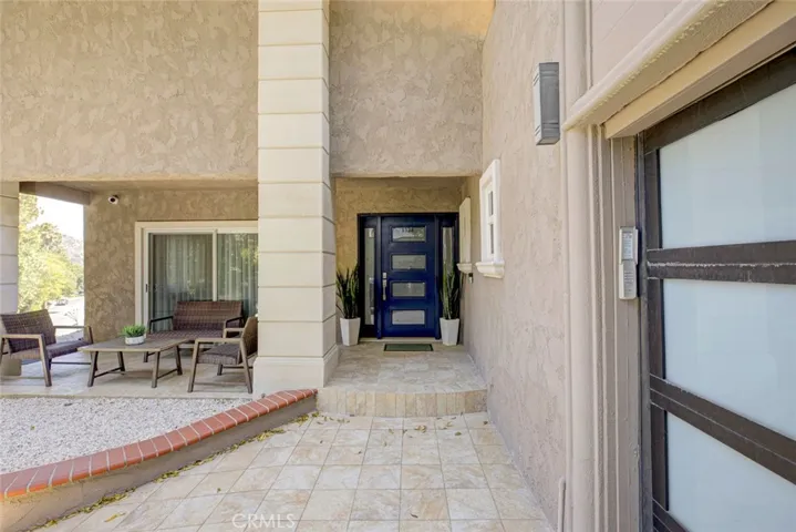 1523 Colina Drive, Glendale, California 91208