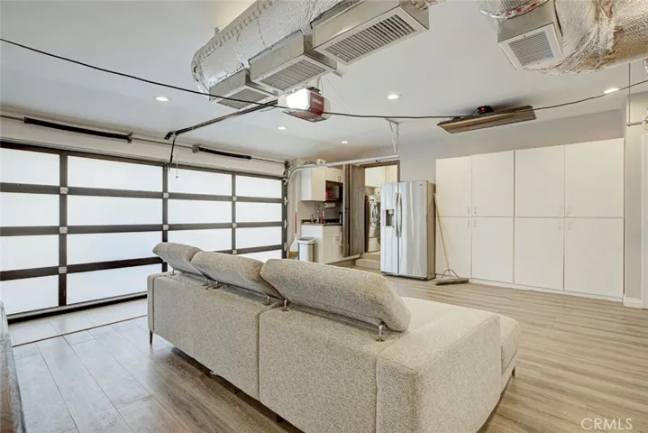 1523 Colina Drive, Glendale, California 91208