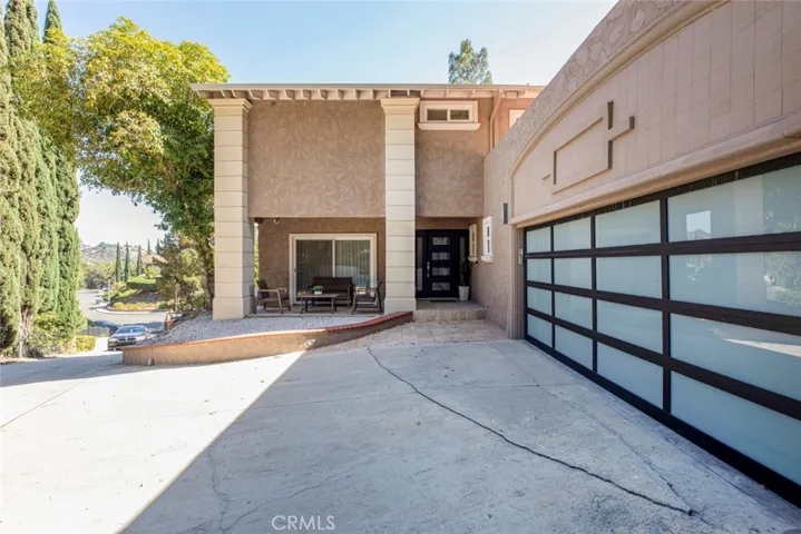 1523 Colina Drive, Glendale, California 91208