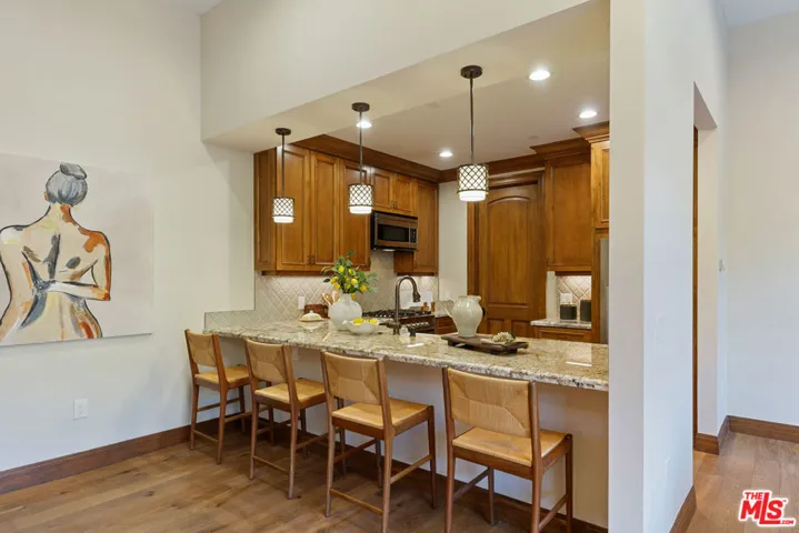 3911 Oeste Avenue, Studio City, California 91604