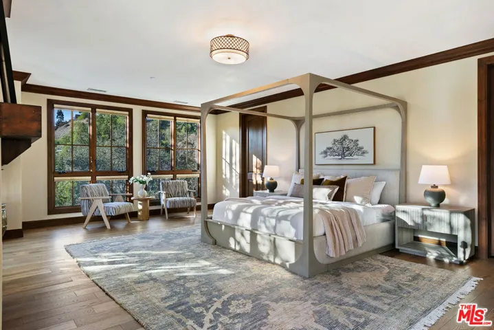 3911 Oeste Avenue, Studio City, California 91604
