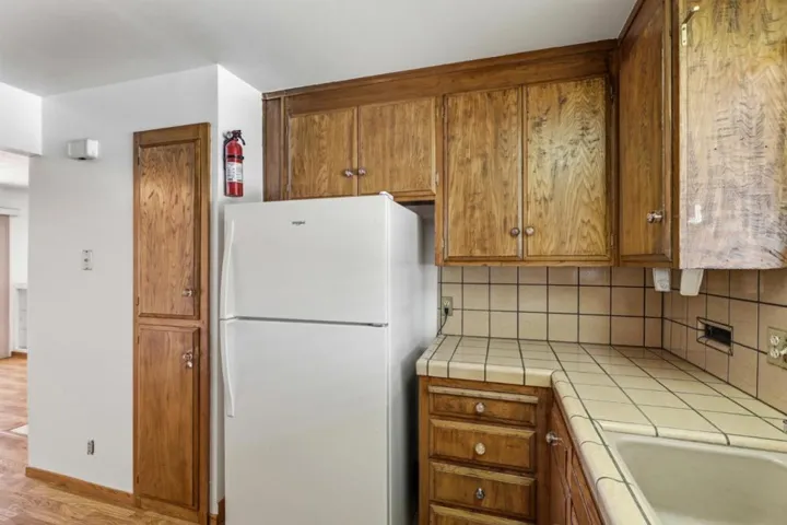 1415 Santa Fe Drive, San Jose, California 95118