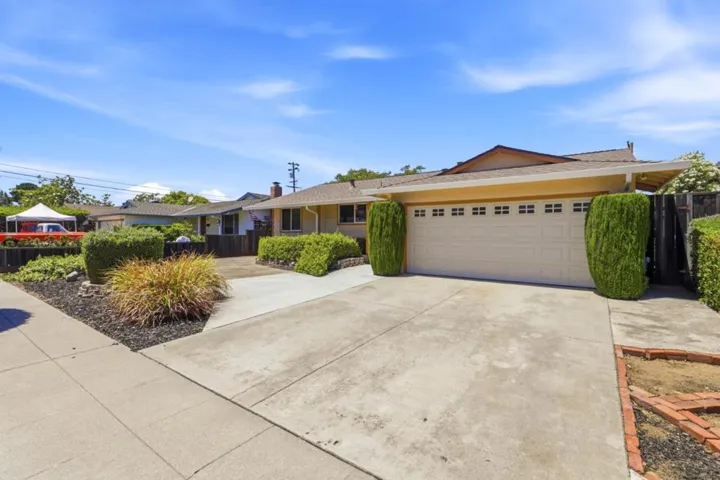 1415 Santa Fe Drive, San Jose, California 95118