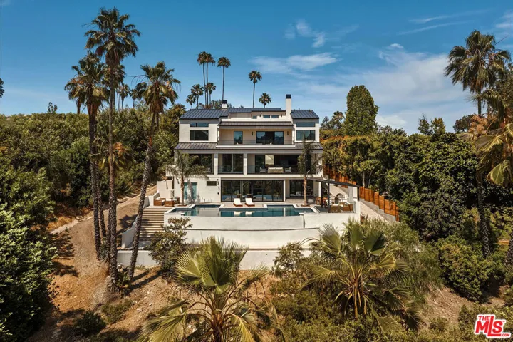 16838 Oak View Drive, Encino, California 91436