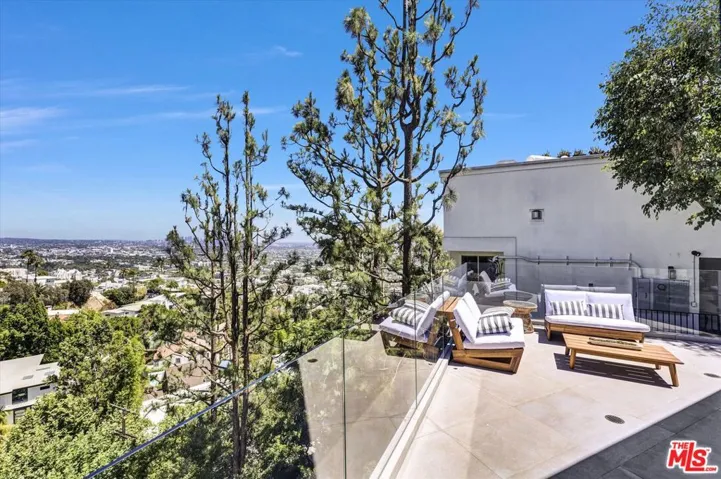Top Floor Deck