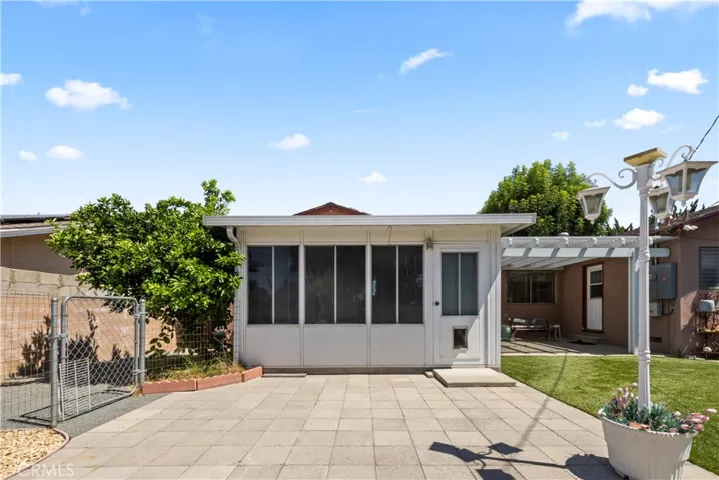 330 Golden Carriage, Pomona, California 91767