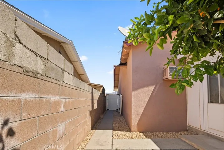 330 Golden Carriage, Pomona, California 91767