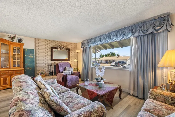 330 Golden Carriage, Pomona, California 91767