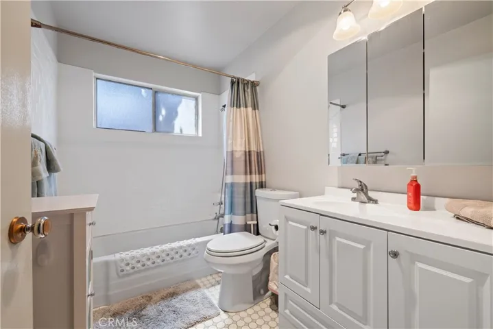 330 Golden Carriage, Pomona, California 91767