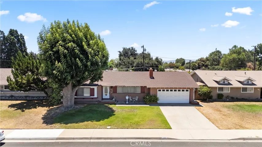 330 Golden Carriage, Pomona, California 91767