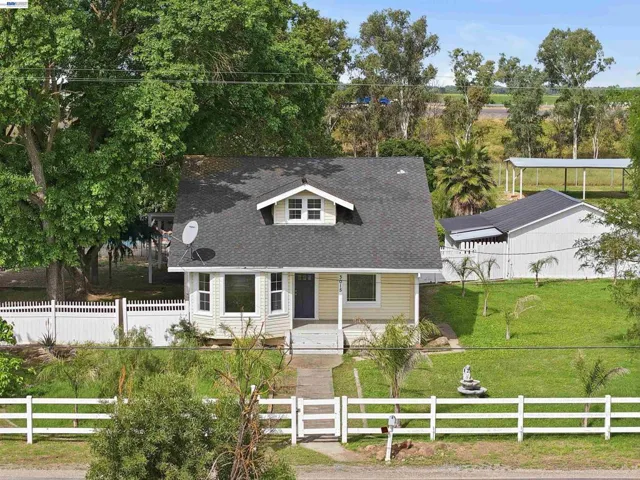 3015 Point Pleasant Rd, Elk Grove, California 95757