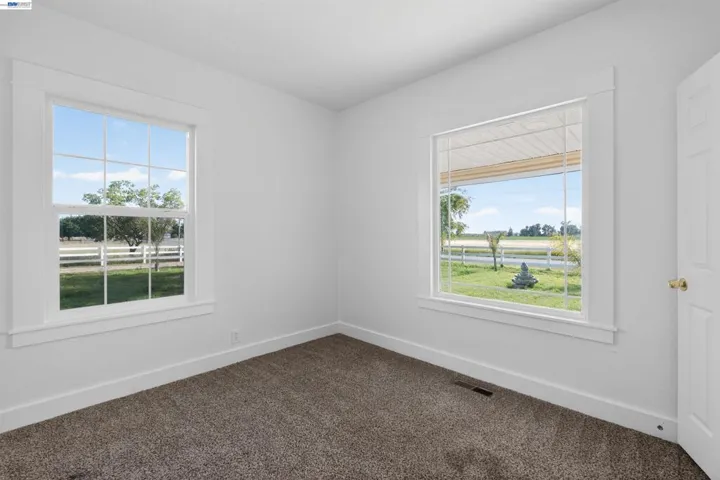 3015 Point Pleasant Rd, Elk Grove, California 95757