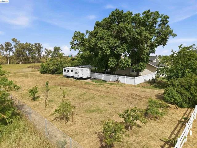 3015 Point Pleasant Rd, Elk Grove, California 95757