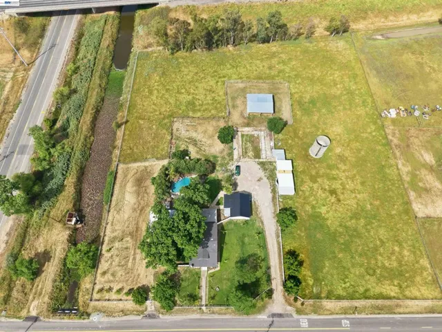 3015 Point Pleasant Rd, Elk Grove, California 95757
