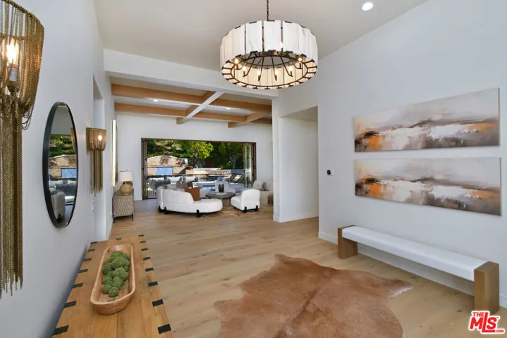25605 Melbourne Court, Calabasas, California 91302