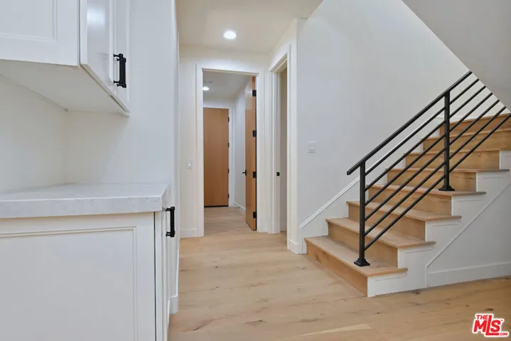 25605 Melbourne Court, Calabasas, California 91302