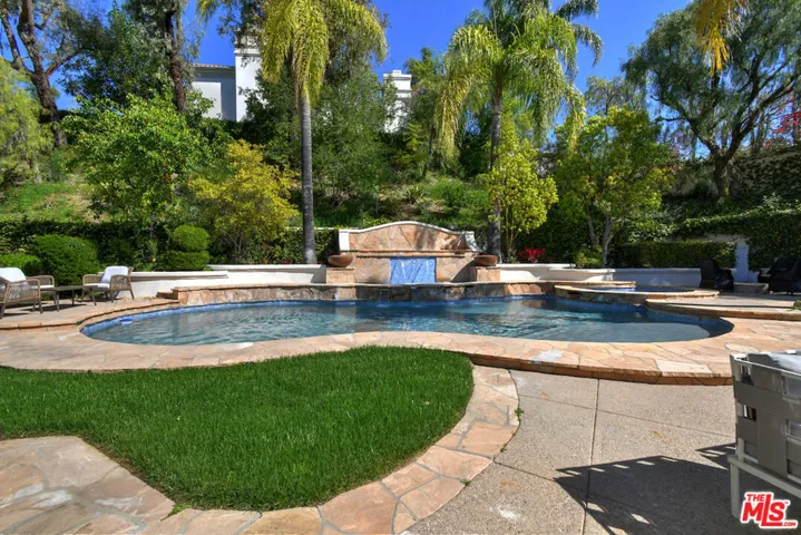 25605 Melbourne Court, Calabasas, California 91302