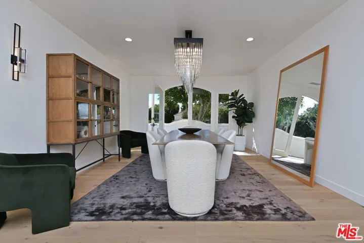 25605 Melbourne Court, Calabasas, California 91302