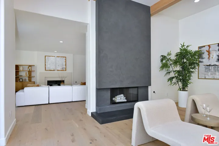 25605 Melbourne Court, Calabasas, California 91302