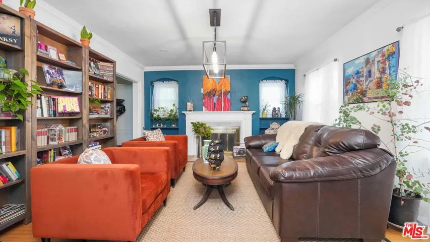 3801 Sutro Avenue, Los Angeles, California 90008