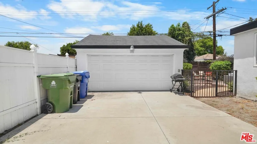 3801 Sutro Avenue, Los Angeles, California 90008