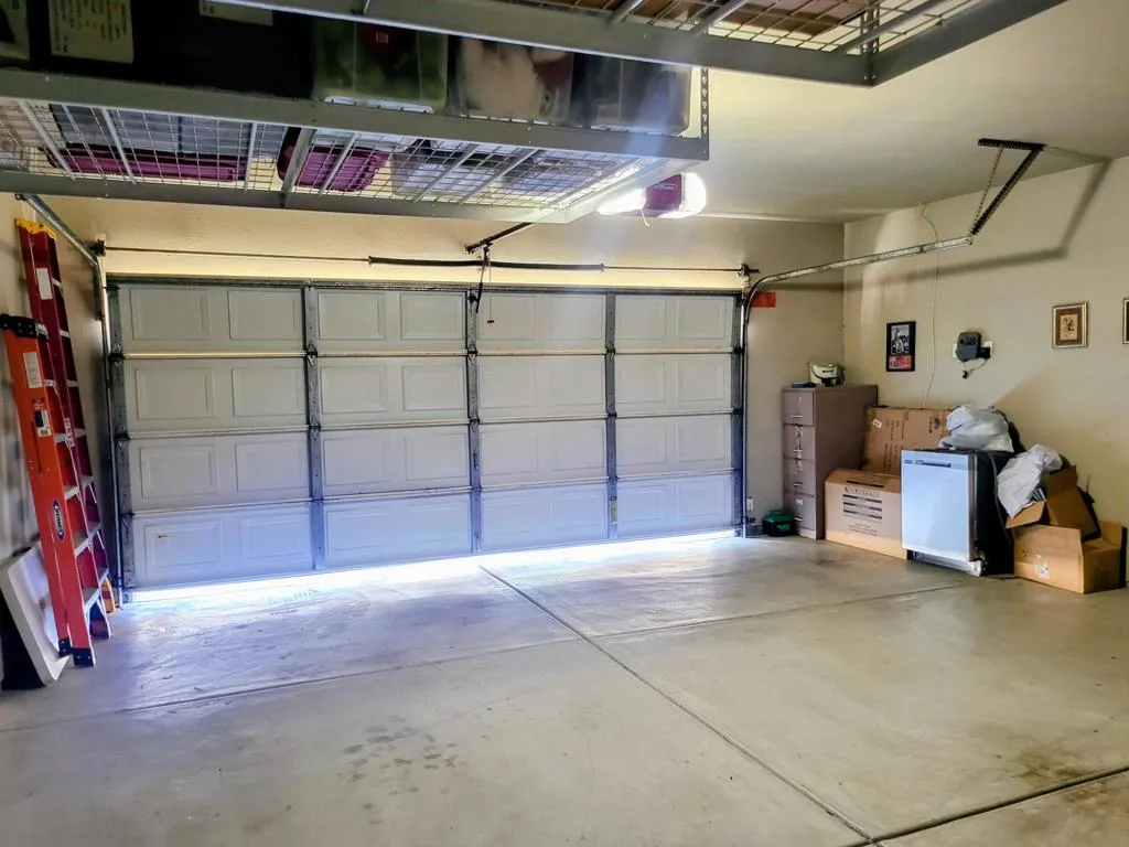 2 Car Garage 2 Car Garage
