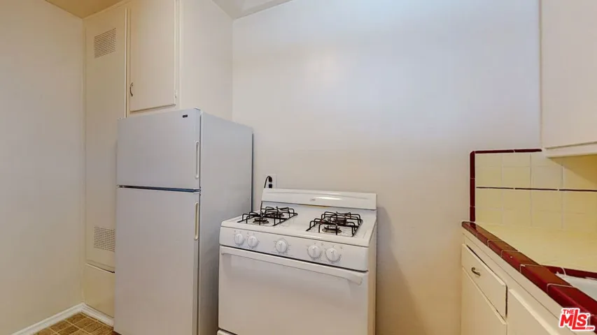 11284 Montana Avenue 11, Los Angeles, California 90049