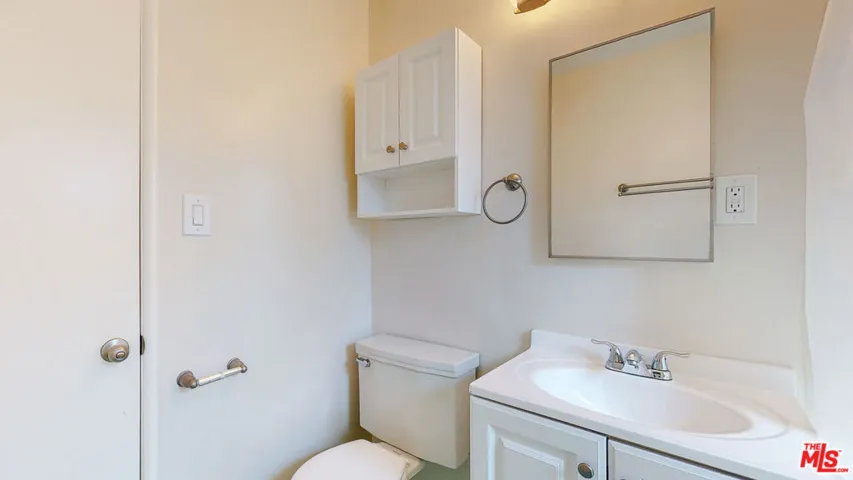 11284 Montana Avenue 11, Los Angeles, California 90049