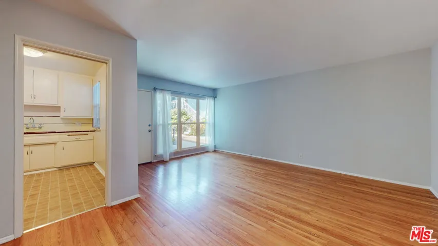 11284 Montana Avenue 11, Los Angeles, California 90049