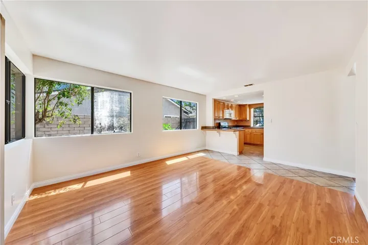 156 Appletree, Camarillo, California 93012