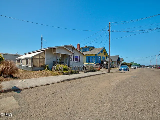 715 West Street View