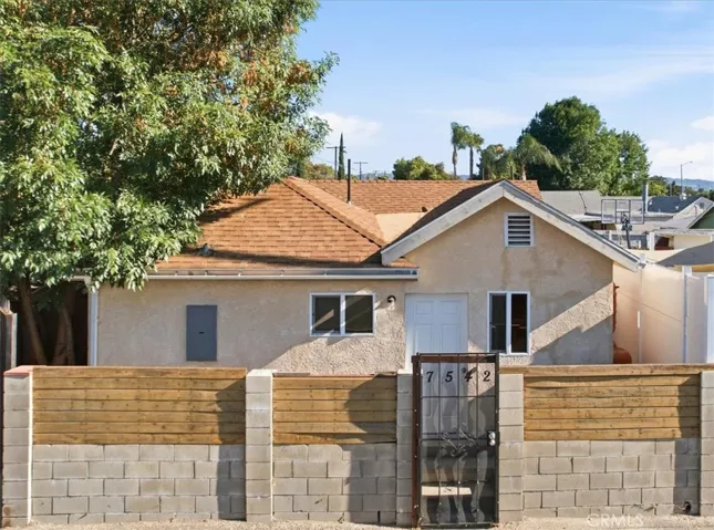 7542 White Oak Ave, Van Nuys, California 91406