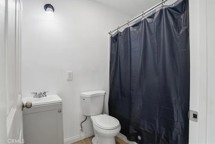 7542 White Oak Ave, Van Nuys, California 91406