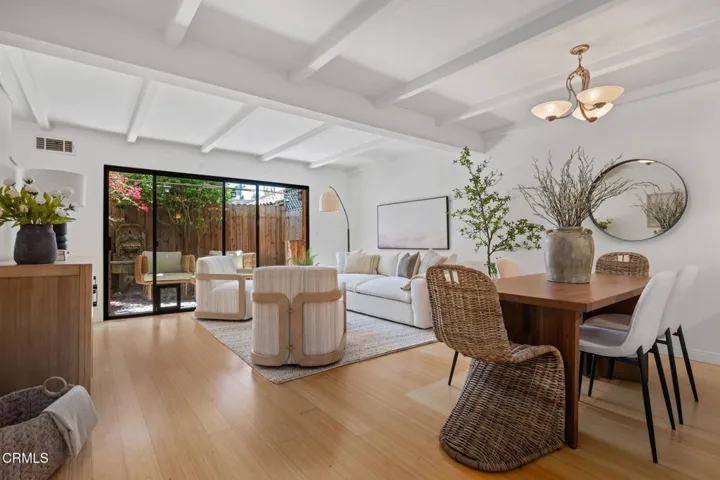05-Dining - Living Room