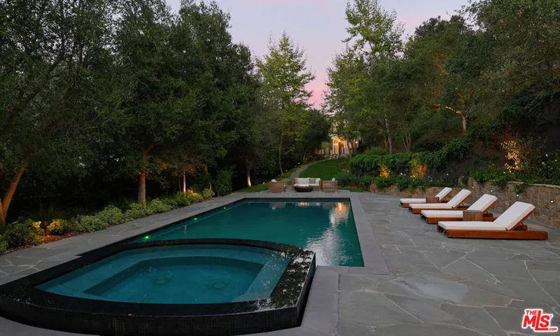 3911 Oeste Avenue, Studio City, California 91604
