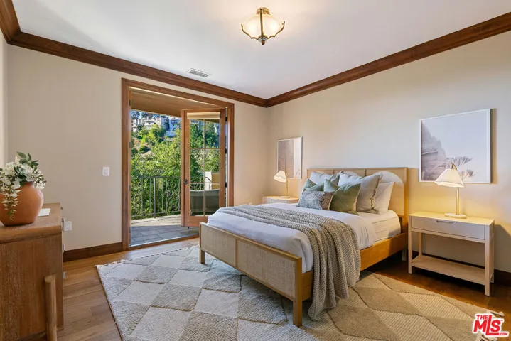 3911 Oeste Avenue, Studio City, California 91604