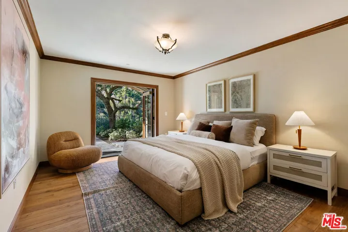 3911 Oeste Avenue, Studio City, California 91604