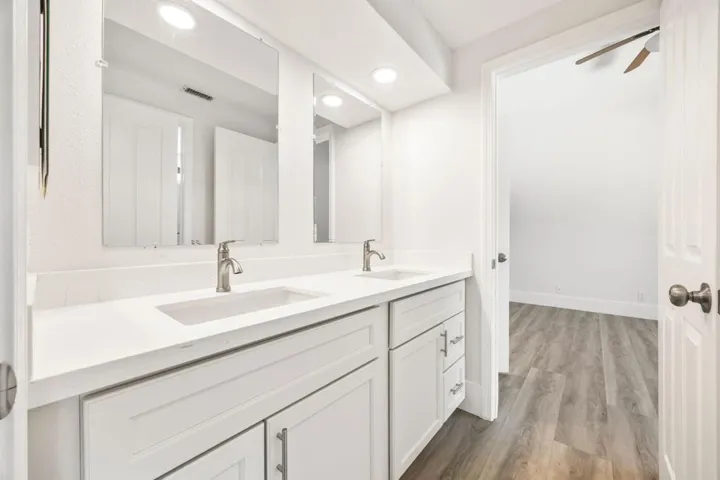 Guest Bath Jack n Jill