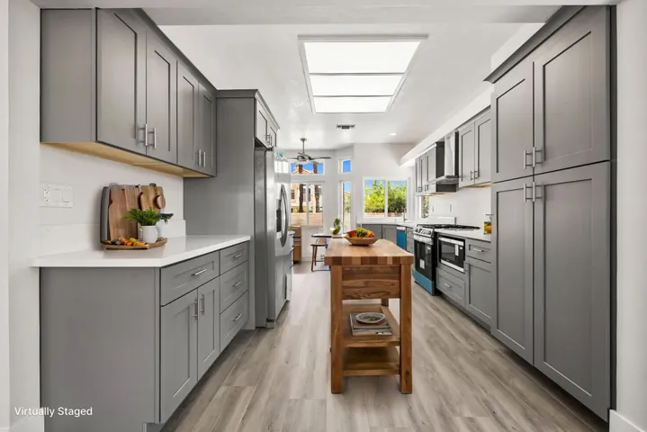 Kitchen stagged with AI