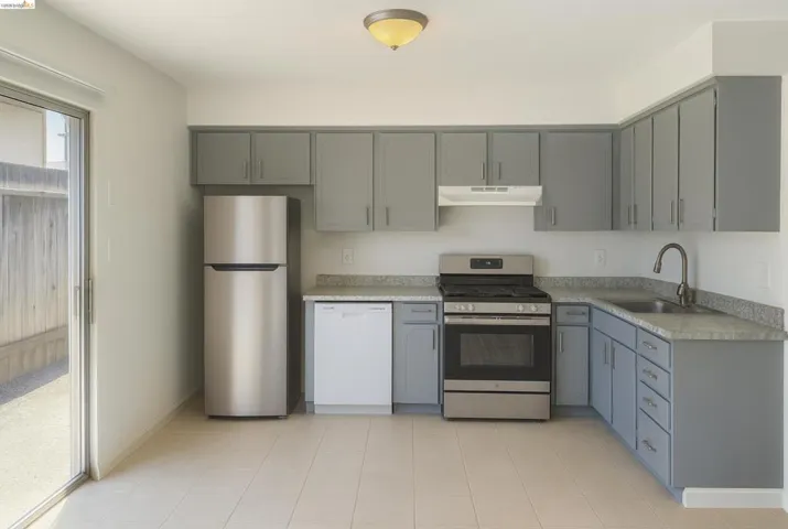 22 S Lake Dr, Antioch, California 94509