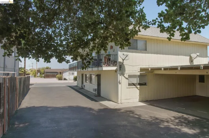 22 S Lake Dr, Antioch, California 94509